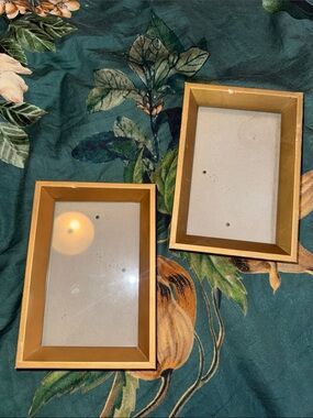 Painted Gold Rectangular Photo Frame Set - 4x6